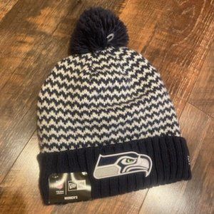 New Era Womens Seahawk Beanie - NWT - Knit Hat with Pom